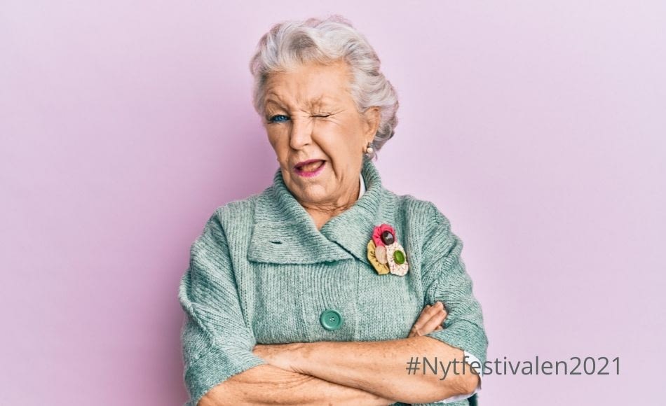 sex over 60 eldre kvinne som blunker