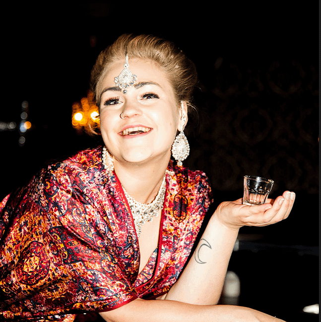 Madam Purpur / Karoline Ryen, burlesqueartist